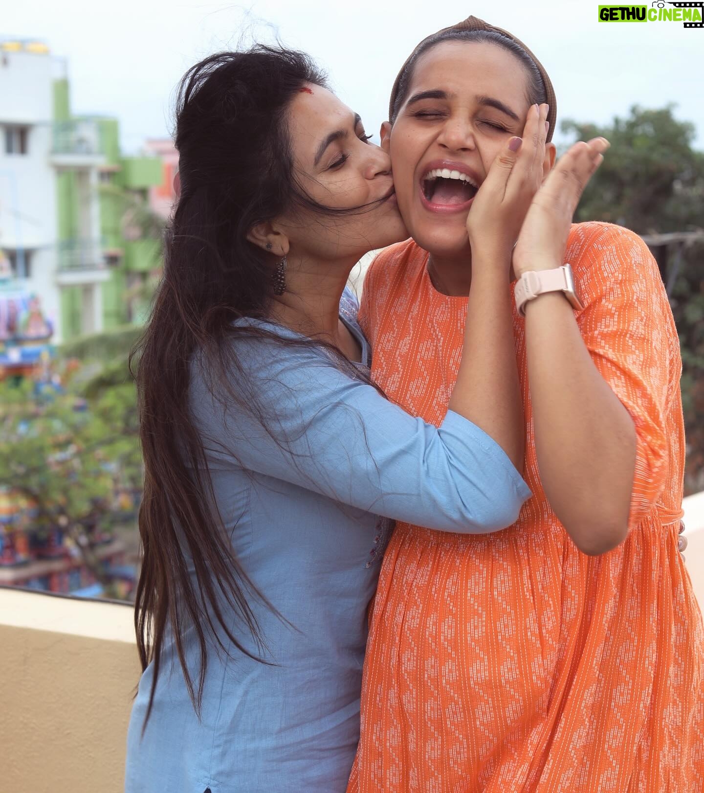 Sonu Gowda - 131.9K Likes - Mom’s to be ❤️🧿🧿🧿🧿🧿