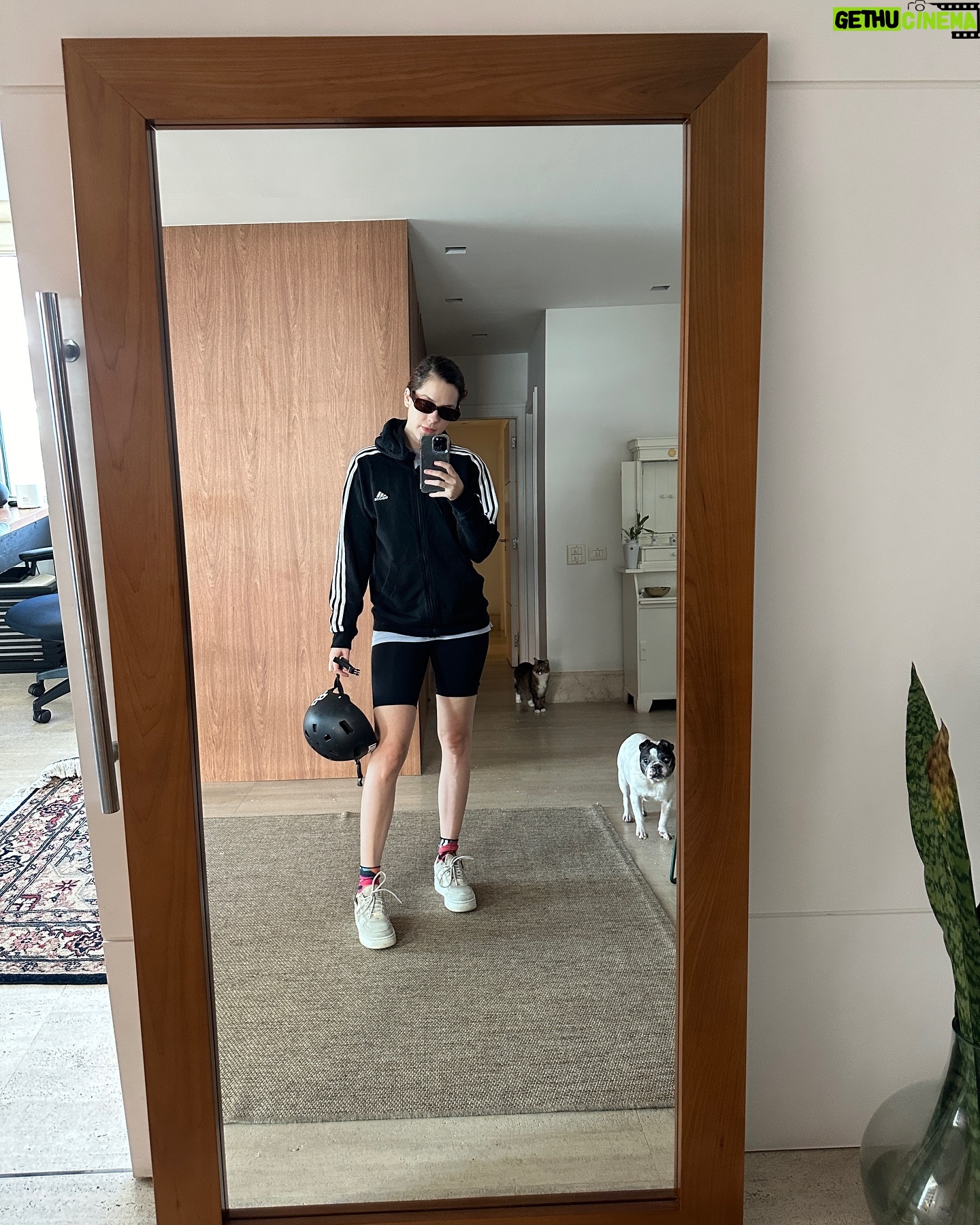 Sophia Abrahão - 3 Likes - mais uma semana sem falhar, @bt_bodytech ✅💪🏻😂