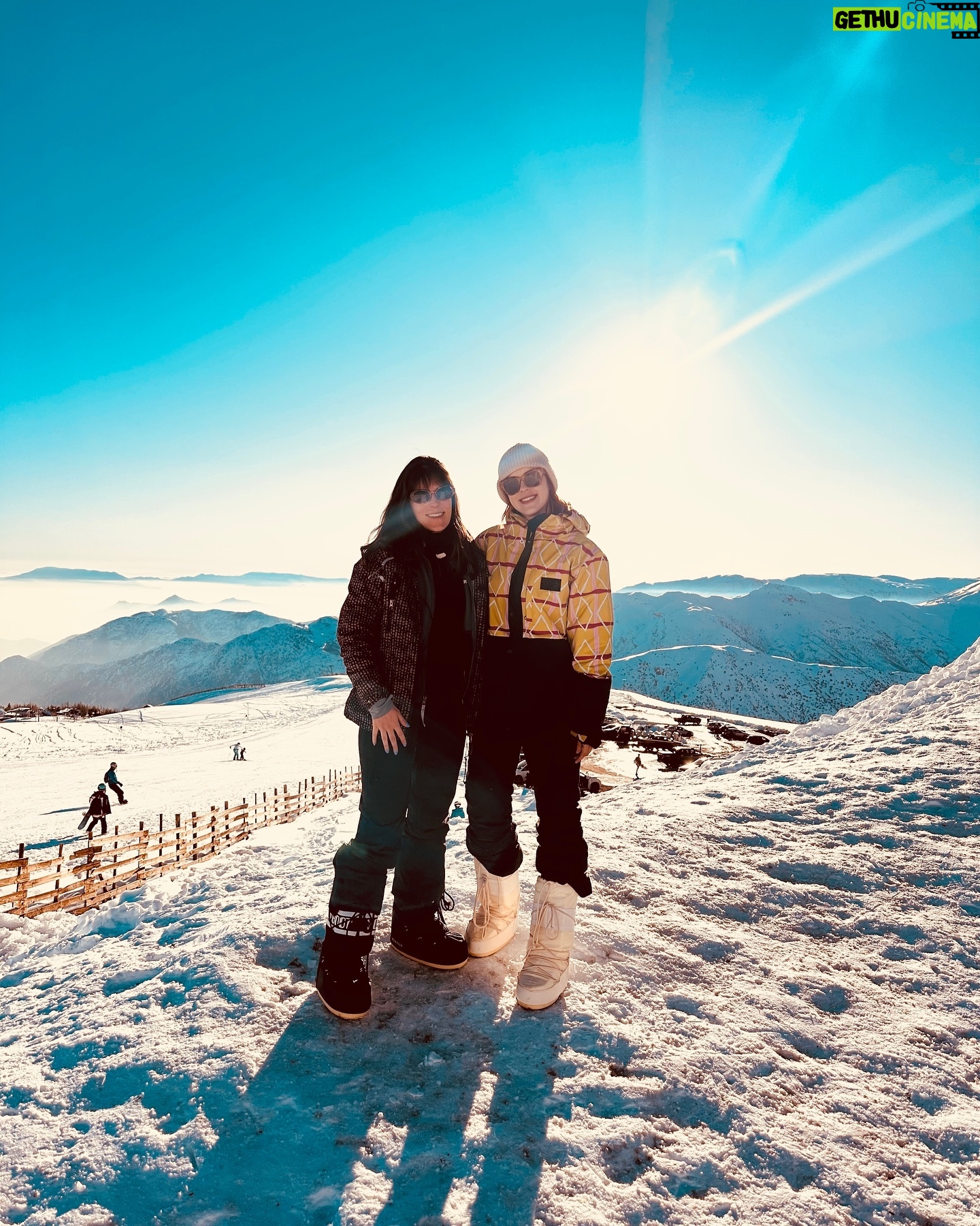 Sophia Abrahão - 3 Likes - ❤️❄️🇨🇱 #Chile
thanks, @fulltourchile :)