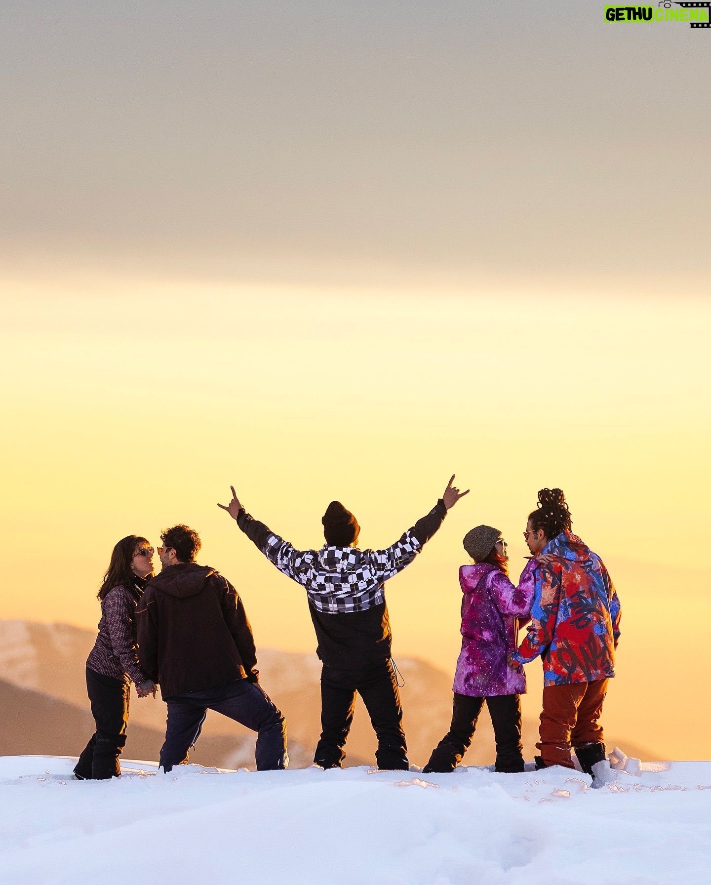 Sophia Abrahão - 3 Likes - Que dia, Chile 🇨🇱❤️❄️
Muito obrigada @km0rental, por tornar a nossa viagem ainda mais incrível ✨
🏂 @km0rental
📸 @fotografobrasileironochile