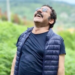 Soroush Jamshidy Instagram - میخندم 
اما تو باور نکن