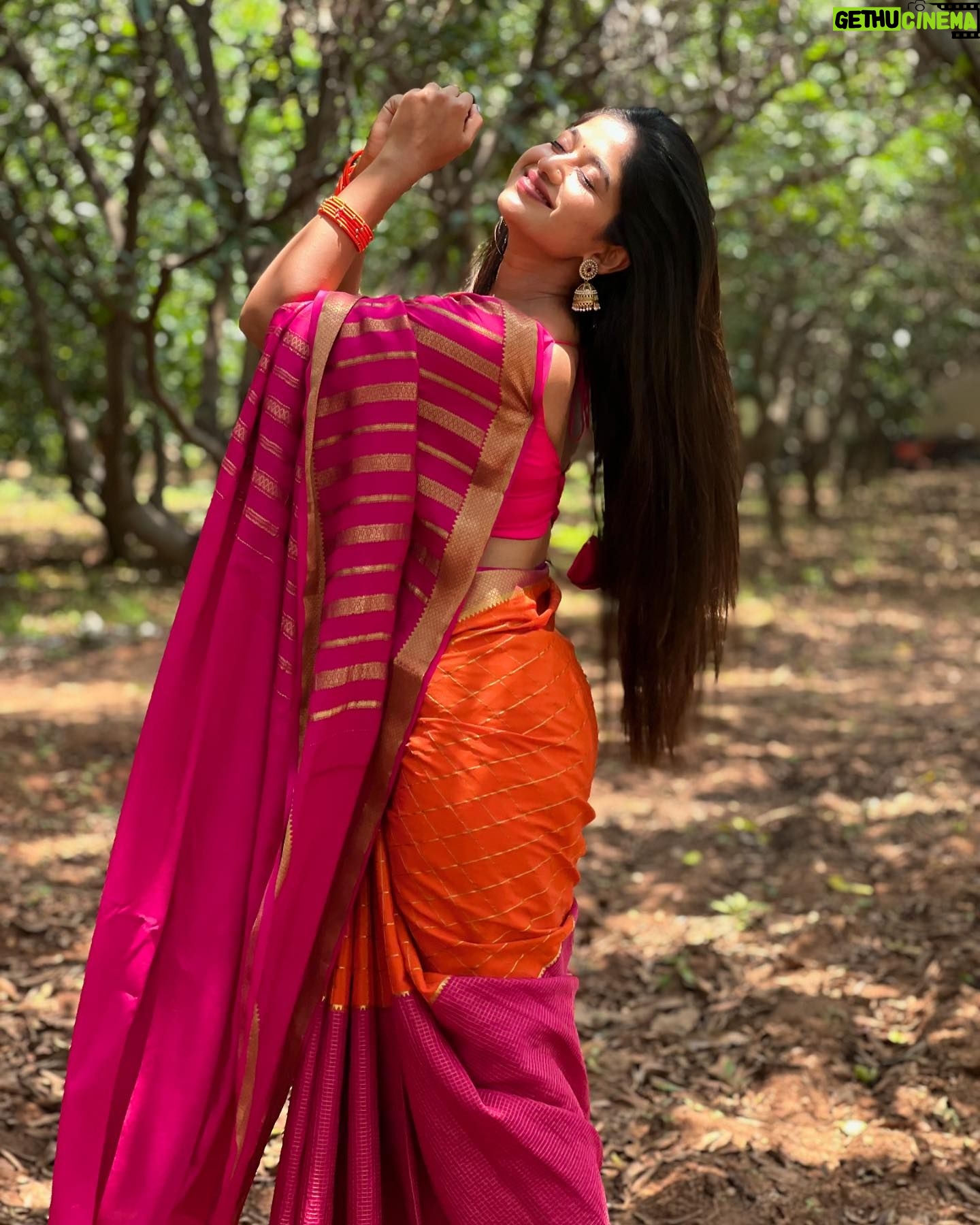 Actress Soundarya Reddy HD Instagram Photos and Wallpapers August 2024 ...