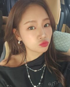 Actress Soyou HD Instagram Photos and Wallpapers July 2024