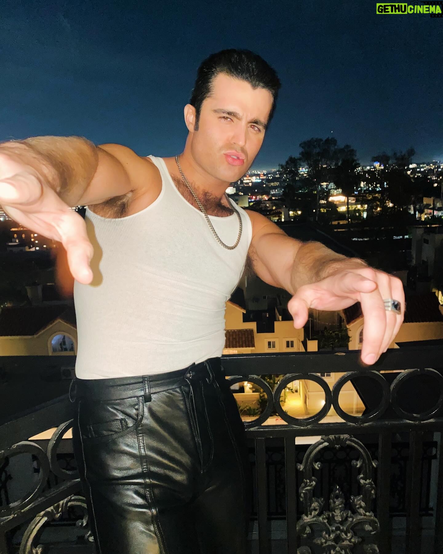 Spencer Boldman - 23.4K Likes - Ayoo thank you all for the birthday wishes.. grateful for another trip around the sun & pumped for the year ahead. Sending love to you all 🍺💪🏼😎