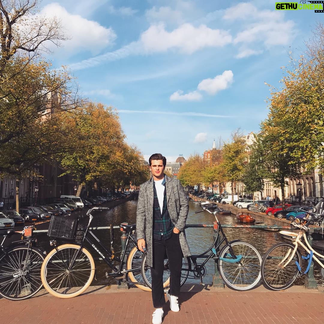 Spencer Boldman - 32.3K Likes - 🚲 #amsterdam