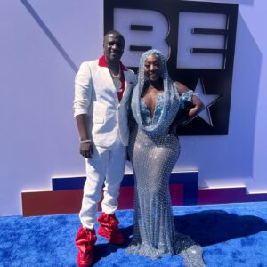 Spice Instagram - More from @betawards Tag who you know and drop a line from their song 💙