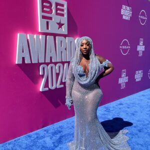 Spice Instagram - More from @betawards Tag who you know and drop a line from their song 💙