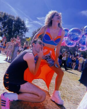Splinter Chabot Instagram - 🪩🥳🏳️‍🌈🥂💥💖 mij niet bellen vandaag, maar o lord wat was Milkshake weer fantastisch 🤩🔥🎉🏳️‍🌈💥