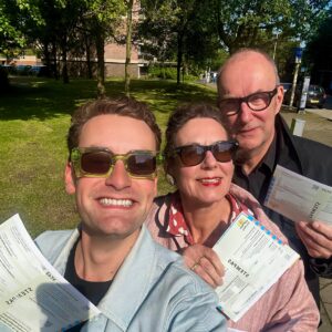 Splinter Chabot Instagram - 🗳️✏️ Lekker met La Familia de brave burger uithangen 💖
