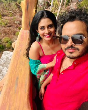 Sradha Panigrahi Instagram - Shall I Upload Our Pre-Wedding BTS ? 🤔 😋
#sradhasandeep #sradhasandeepprewedding #sradhapanigrahi #sandeeppandamusic