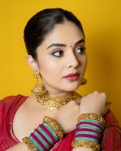 Actress Sreemukhi HD Instagram Photos and Wallpapers August 2024