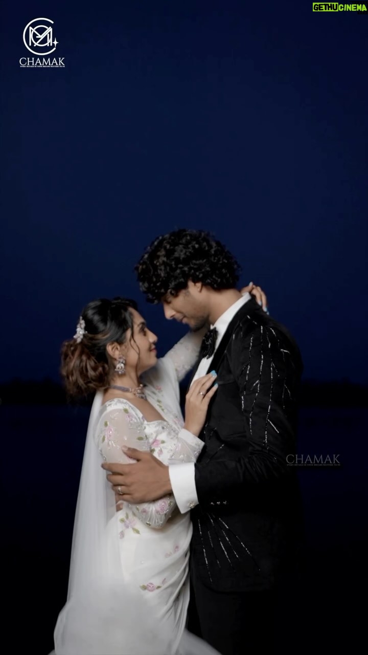 Sreethu Krishnan - 398.8K Likes - āCapturing the magic of love, one stitch at a time. šāØ Your dream wedding look begins here.@chamak_the_ethnic
Attire : @chamak_the_ethnic
Still : @rbr_raymond | @stories_by_aneeshthulasidharan
Cinematography: @film_with_jairam | @ajithkrishna_
Makeup : @meeramax_makeupartist_
Decor : @events.factorie
Location : Maliyekal Retreat