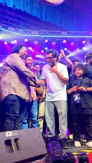 Srikanth Deva Instagram - 🤝Thank you @ranjithpa 🎬Director Pa Ranjith Sir for Inviting me for This Mega Event “Margazhiyil Makkal Isai”🎤
🙏🏻Thank u soo much for all the love ❤️ 
#margazhiyilmakkalisai #paranjith #neelam 
#srikanthdeva #srikanthdevamusic #srikanthdevamusical #srikanthdevasongs #srikanthdevafans #srikanthdevahits #instagramreels #reels #musician
