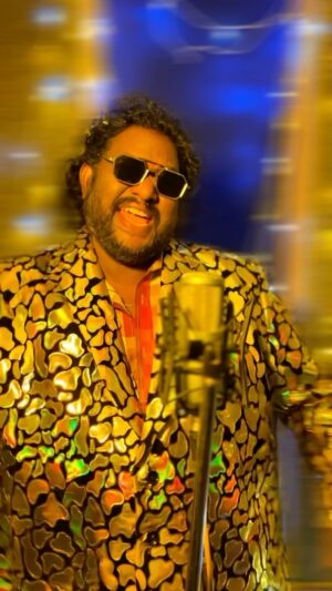 Srikanth Deva Instagram - 🎇Happpy Deepavali To All 🪔
🫶🏻 Celebrate safe Diwali 🙌🏻
#srikanthdeva #sivakasi #deepavalideepavali #diwali #srikanthdevamusic #srikanthdevamusical #srikanthdevasongs #srikanthdevafans #srikanthdevahits