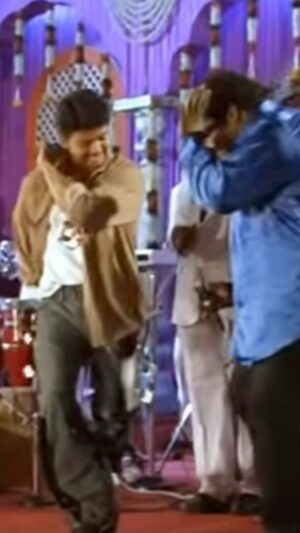 Srikanth Deva Instagram - 🎙️Recreating My one of the Scene from Sivakasi Movie 🎥 nostalgic feelings😌
.
@actorvijay @jagadish_palanisamy 
 
#sivakasi #vijay #recreation #perarasu #asin #marriagescenes #srikanthdeva #srikanthdevamusic #srikanthdevamusical #srikanthdevasongs #srikanthdevafans #srikanthdevahits