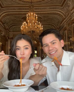 Sririta Jensen Instagram - Buongiono Venezia!! Babymoon trip🌙 Thank you so much my super sweet hubby🩷 Love you to the moon and back 🌕