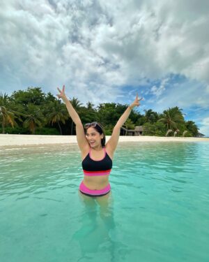 Srishty Rode Instagram - 