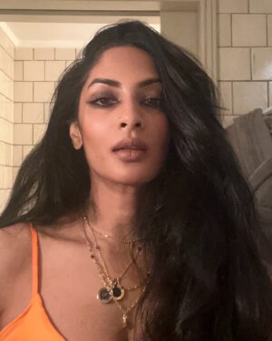 Sriya Reddy Instagram - Self reflection !