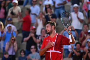 Stanislas Wawrinka Instagram - Leaving @paris2024 too early 😢
But with a lot of memories 💫 🙏🏻❤️
Thank you @swissolympicteam it was an honor🇨🇭🫶🏻 
And thanks to the amazing fans 🇫🇷🤍❤️🙏🏻Never take that for granted 🤗
#passion #nevergiveup #love #dream #believe