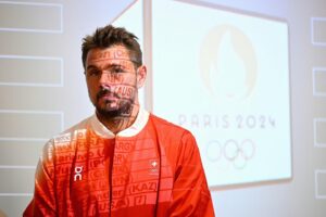 Stanislas Wawrinka Instagram - Leaving @paris2024 too early 😢
But with a lot of memories 💫 🙏🏻❤️
Thank you @swissolympicteam it was an honor🇨🇭🫶🏻 
And thanks to the amazing fans 🇫🇷🤍❤️🙏🏻Never take that for granted 🤗
#passion #nevergiveup #love #dream #believe