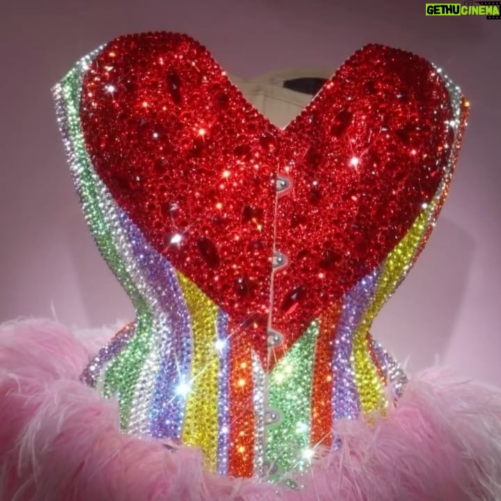 Starlet - 30.3K Likes - No regrets, just love❤️
A bit of a soppier post than usual but @katyperry has been my idol for 16 years now. I’ve wanted to recreate this look for as long as I can remember and it was my biggest dream come true to wear it while introducing her to stage for her London 143 Album playback. This was a moment I’ll treasure for the rest of my life. Words can’t express how grateful I am to have had the opportunity.
Love you for lifetimes❤️♾️
📸Shots 1 & 3: @mtyparks @matty_parks
💇🏼♀️ Hair: coloured by @dakota.schiffer
👗Corset: made by @misty_couture stoned by @itsstarlet using a mixture of Luna and Zodiac rhinestones from @crystalparadeuk ✨