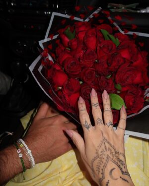 Stéfani Bays Instagram - 20th & everyday ♥️ 💍