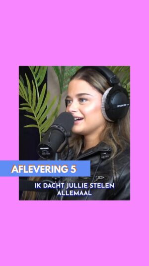 Stefania Liberakakis Instagram - Taylor Swift, vakantiestress en TikTok algoritmes dat en meer in de nieuwe aflevering van Niels en Stef! 💞💞