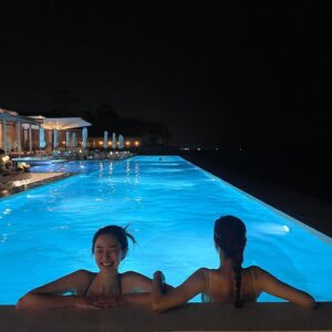Stephanie Lee Instagram - Night swim 🏊