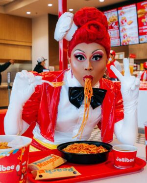 Stephanie Prince Instagram - SLUUUUUUURP IT UP 😛 coz she’s also serving SPAGHETTI 🍝 #teamstephanie #teamstephanieprince #canadasdragrace @cravecanada @canadasdragrace 

Hair @wigkarma 
Photo @vuksvision 
Outfit by YOURS TRULLY!