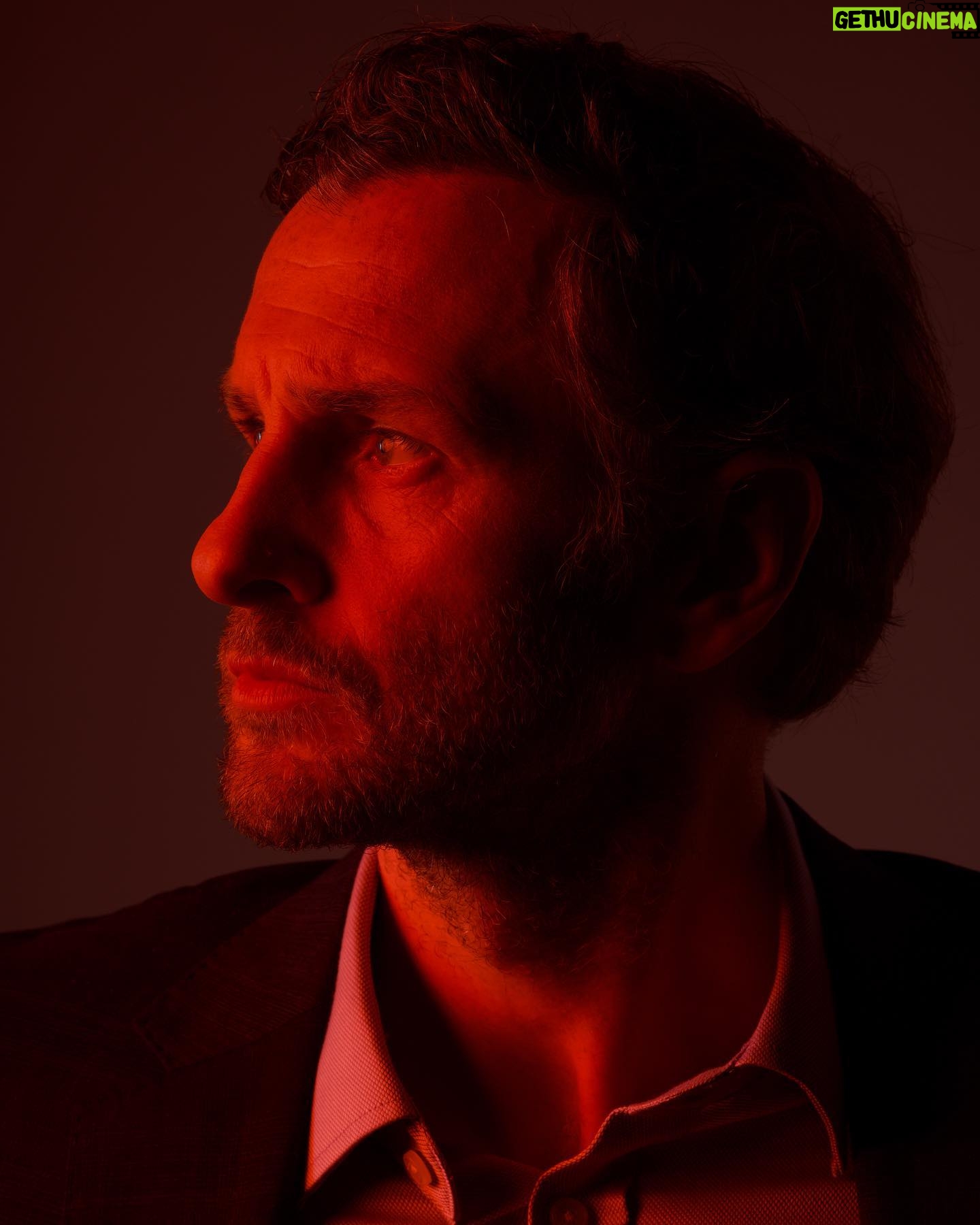 Steven Cree - 4.5K Likes - The Diplomat. Coming out in February.
Photos by @deswilliephoto
@uktv @alibichannel @nowtv @skytv @virgin @world_productions_
