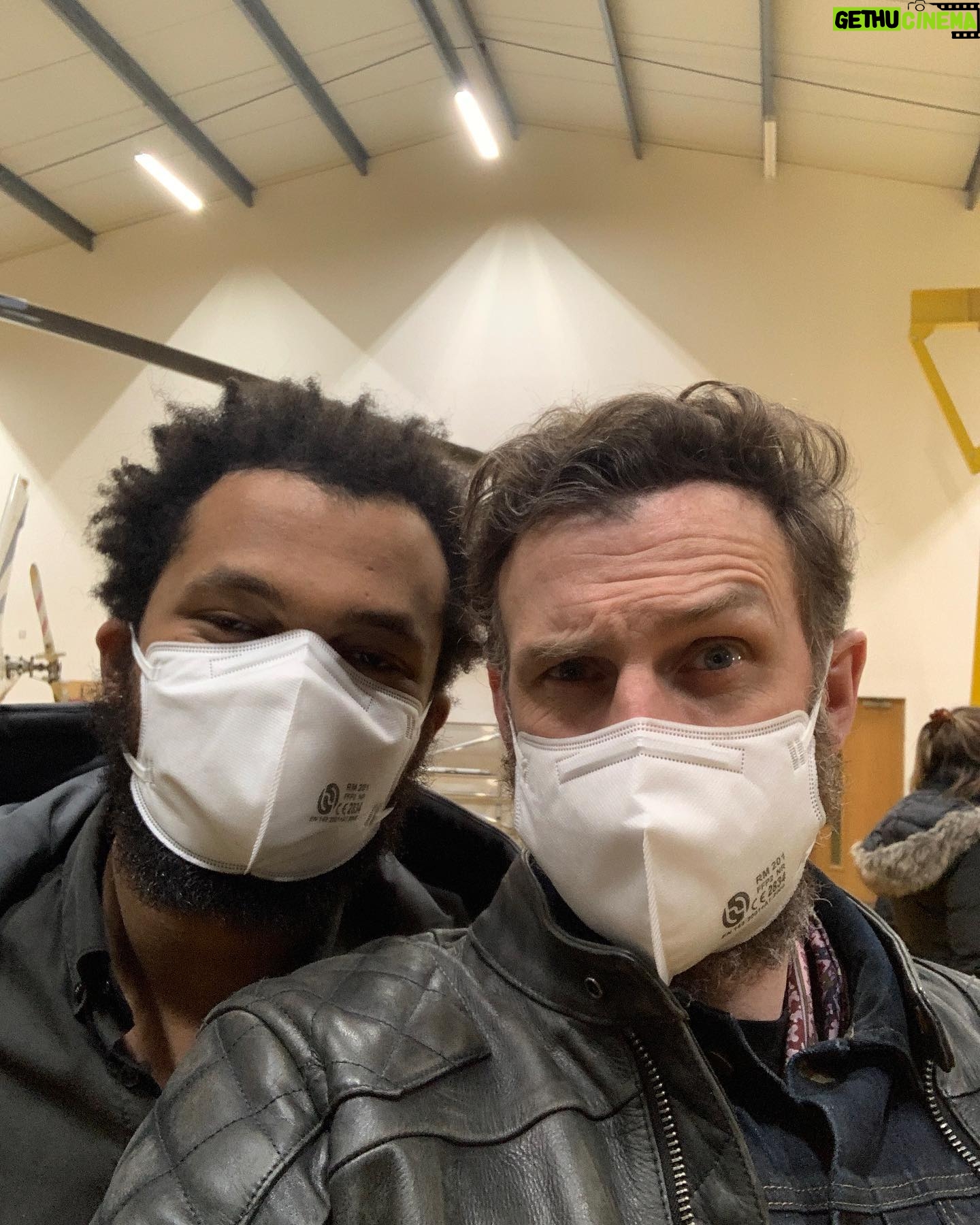 Steven Cree - 7.7K Likes - All episodes of the final season of @adiscoveryofwitchestv are now available on @skytv & @nowtv !
The ‘middle finger/bird’ photo and other cool ‘mood’ shots by @charliesurbey
@shudder @amcplus @sundancenow @debharkness ..you legend! @bad_wolf_tv @olivierhuband #Adiscoveryofwitches #Gallowglass