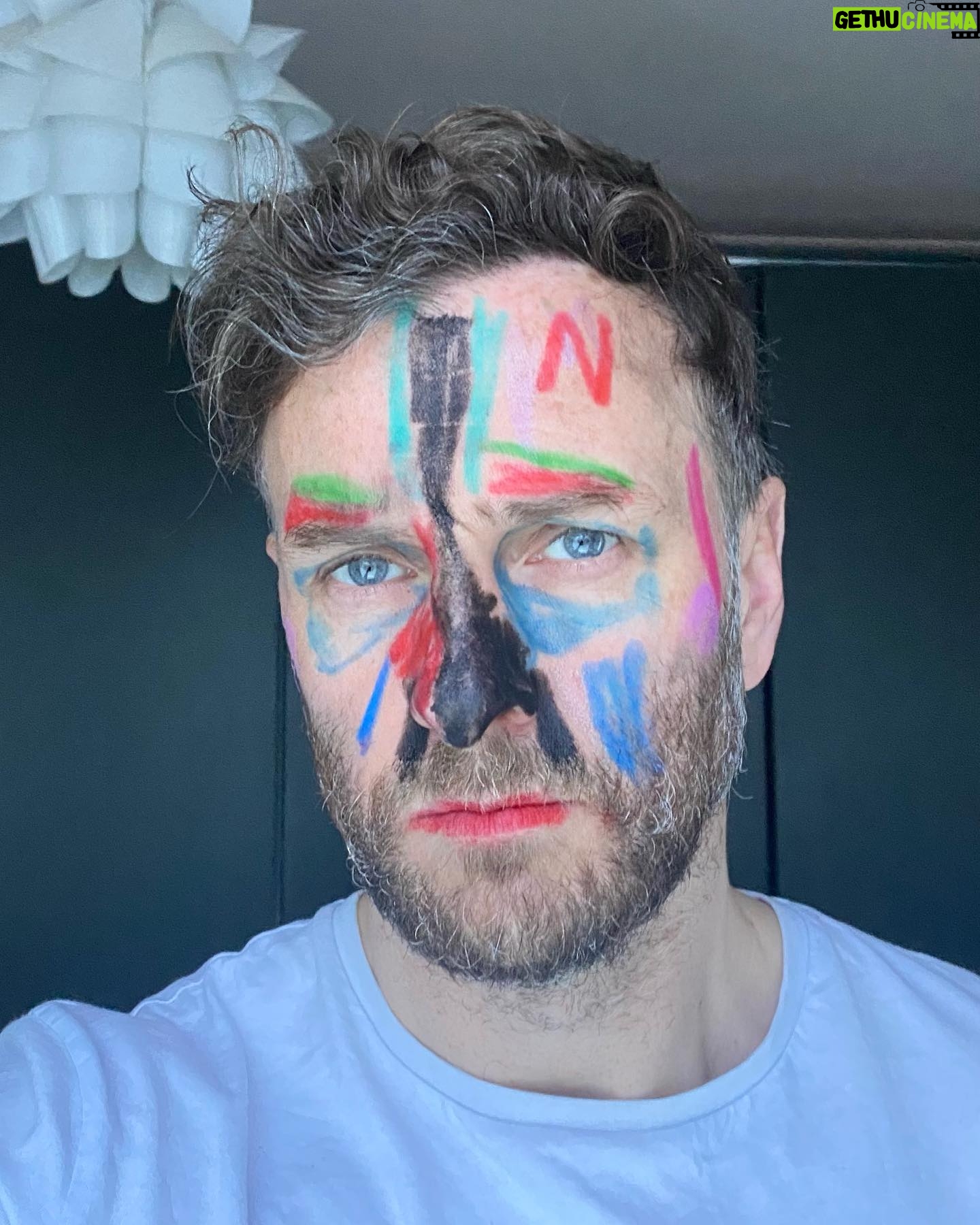 Steven Cree - 3.4K Likes - Happy Sunday.