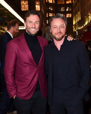 Steven Cree Instagram - Press night at Sunset Blvd, London. 
Absolutely incredible show. Powerhouse performances from @nicolescherzinger and @realtomfrancis . The whole cast is absolutely sublime. One of the best shows I’ve ever seen. Get a ticket if you can. @jamielloydco 
Threads by @tommythetailorr 
@scabal