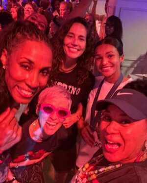 Sue Bird Instagram - SHE A FAN SHE A FAN SHE A FAN(antic)