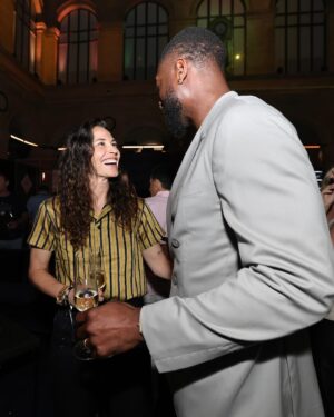 Sue Bird Instagram - SHE A FAN SHE A FAN SHE A FAN(antic)
