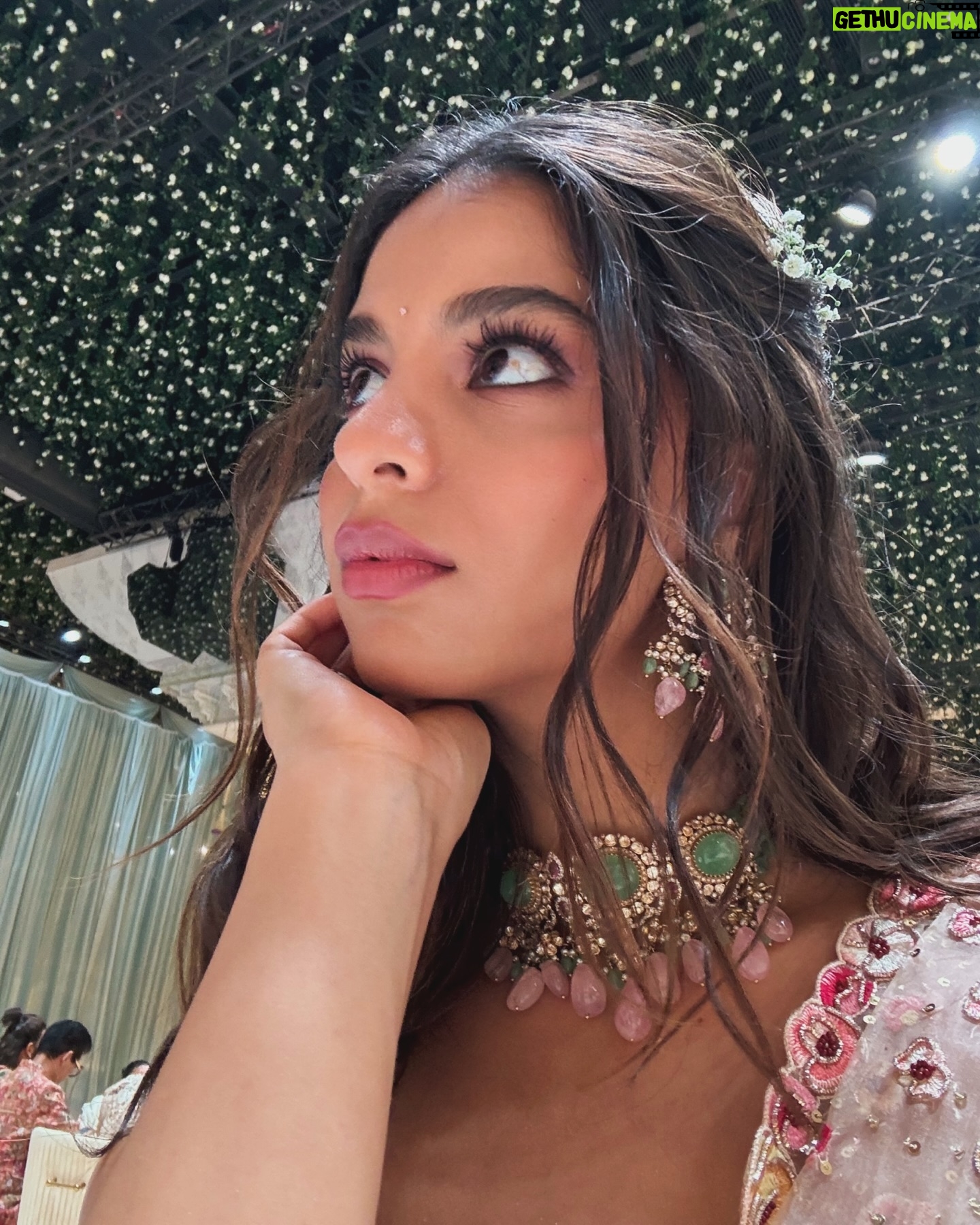 Suhana Khan - 1 Million Likes - 🩰🎀