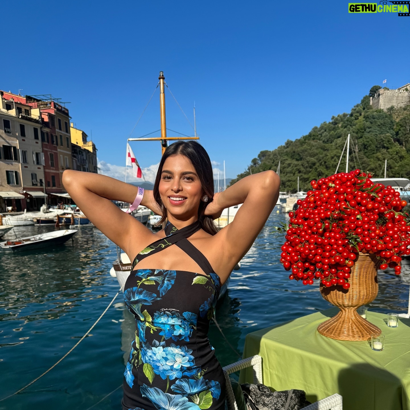 Suhana Khan - 1 Million Likes - PORTOFIINOOO ☀️