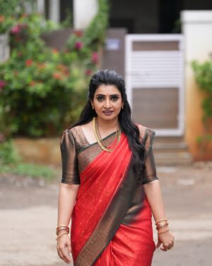 Sujitha Instagram - Red and vibrant vibe ✌️

Photography @anandan_narayanan 
Saree from @rs_fashionss_ 

#sujitha #latest #photooftheday #instagram #instadaily #post #show #cookwithcomali #chennai #photo #photography