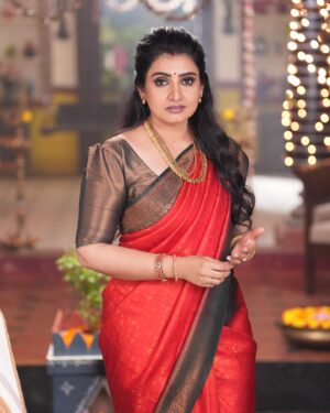 Sujitha Instagram - Red and vibrant vibe ✌️

Photography @anandan_narayanan 
Saree from @rs_fashionss_ 

#sujitha #latest #photooftheday #instagram #instadaily #post #show #cookwithcomali #chennai #photo #photography