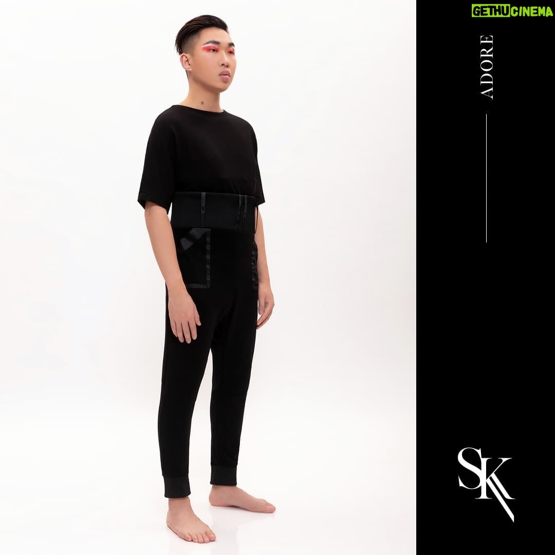 Suki Doll - 3.6K Likes - ADORE
.
Sometime I am your masc queen 😵 wearing our Adore High waist lounge pants! Making me feel all the fantasy tonight 🖤
.
Shooting Creative Director & Video by @jocelynleduc_
Photo by @jeansebastiensenecal
Styling by @poe.mtl