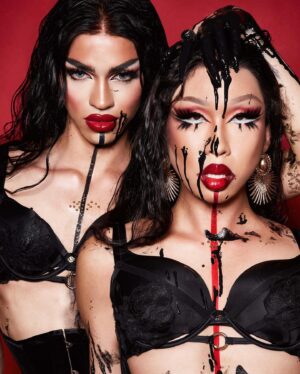 Suki Doll Instagram - Congenial Girls Gone Bad 😈🖤

Photos by @fdc.photo