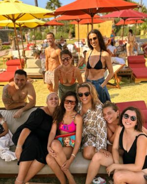 Şükran Ovalı Instagram - Sevdikçe çoğaldık:))🧿😎