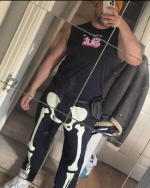 Sum Ting Wong Instagram - Sorry to the venues I’ve had to cancel this weekend I’m exceptionally ill, buy a tank top from me (link in bio babe)