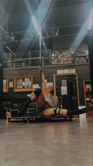 Sum Ting Wong Instagram - Good pole day with @readingpolearts 😮‍💨😮‍💨😮‍💨