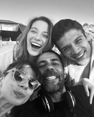 Sümeyye Aydoğan Instagram - 🕺🏼🌴😍❣️🌞🐶