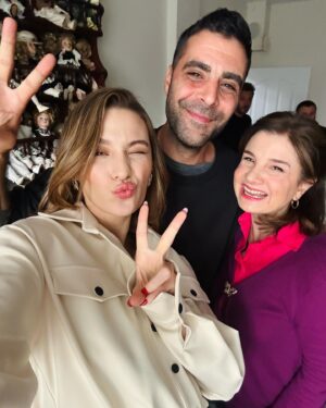 Sümeyye Aydoğan Instagram - Son kez ve İYİ Kİ! @gaddartvresmi Bu yolculukta yanımda olan ekibime, herkese sonsuz teşekkürler ❤️