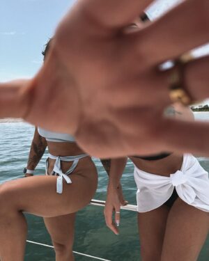 Summer Mitchell Instagram - sea salt & santal