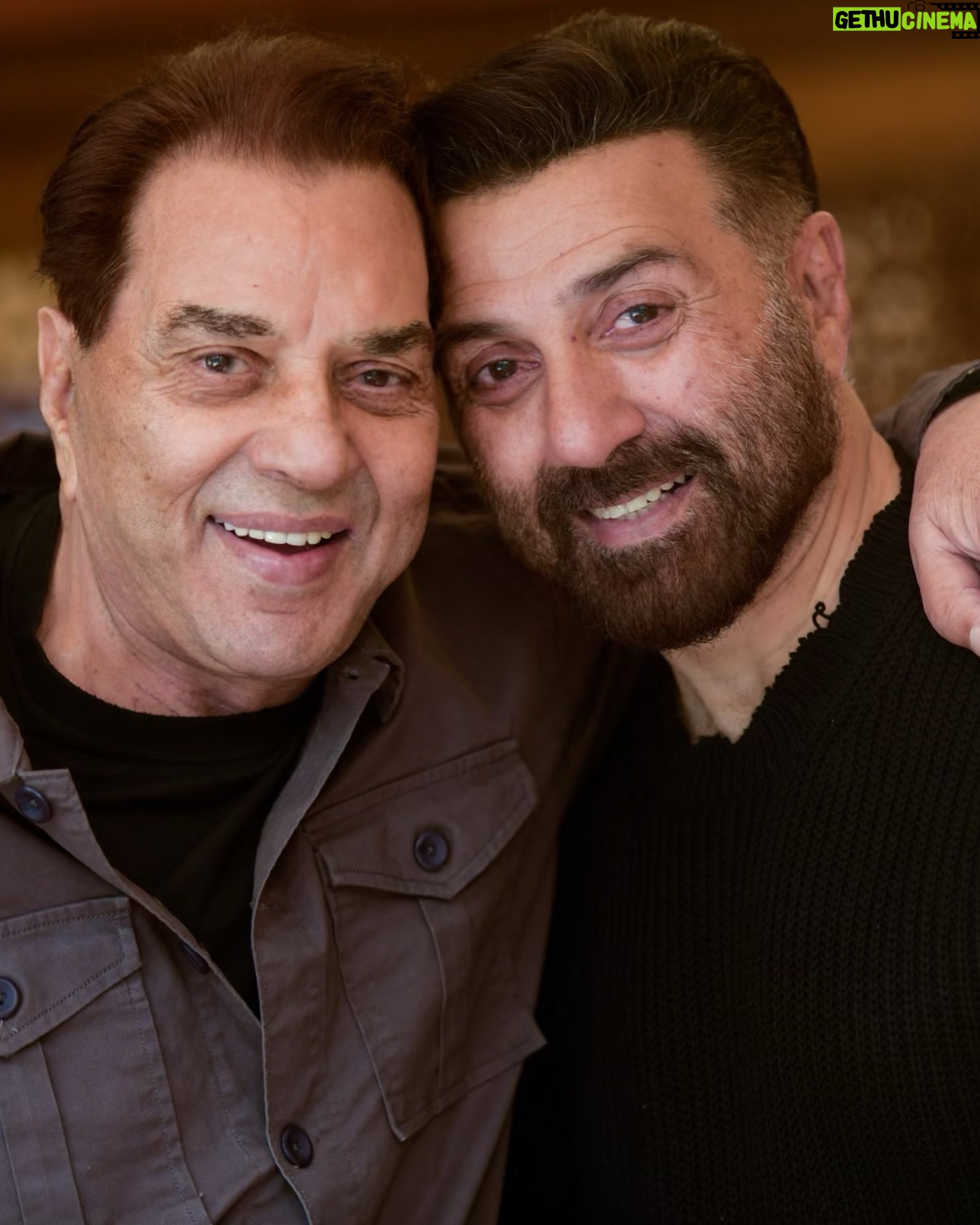 Sunny Deol - 388.8K Likes - Happy Fathers Day PAPA. Love you ❤️
#HappyFathersDay #FathersDay