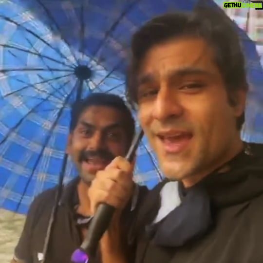 Sunny Hinduja - 62.1K Likes - Because some things never change... 😂
Reliving good ol' monsoon days with @mrfilmistaani
#ThrowbackThursday #Throwback #Mumbai #MumbaiRains #Monsoon