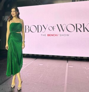 Sunshine Cruz Instagram - Honored to be one of the judges for today’s casting call for the iconic Bench fashion show. We will see you all in November. 😉💚

Stylist : @francischee_ 
Dress : @dress_beyond.mnl 
Associate stylist : @juanchoxbuendia 
Make up : @itsedsgomakeup 
Hair : @hairbyashleymendoza 
Shoes : @fabanddainty_luxury (@aminamuaddiofficial) 

#benchbodyofwork